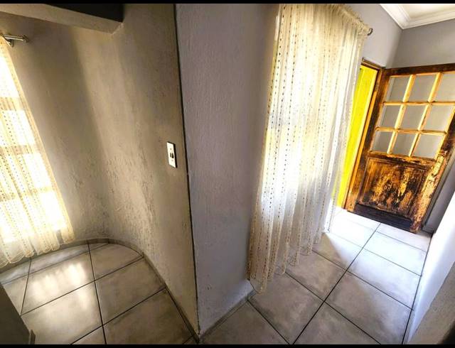 3 BEDROOM HOUSE FOR SALE IN SONNEVELD